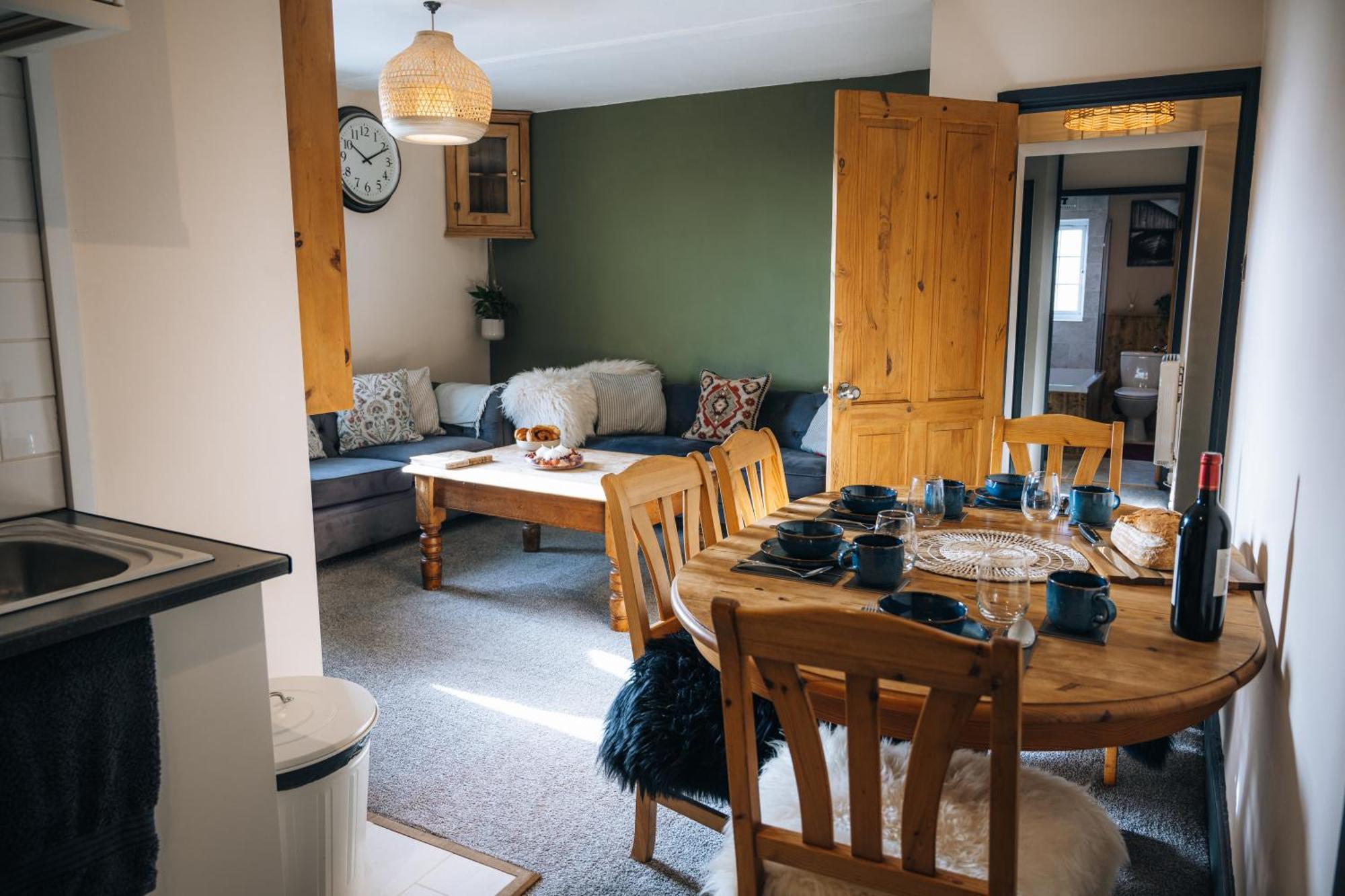 The Hideaway - Stratford Upon Avon - Central - Free Offstreet Parking - 2 Bedroom Luxury Apartment Exterior photo
